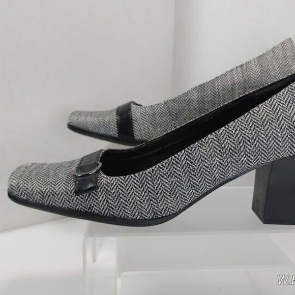 Easy Spirit® Women's Herringbone and Black Leather Block Heels Size US 6 - Picture 2 of 16